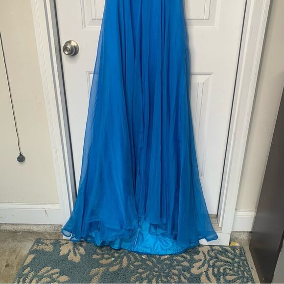 Cassandra Stone by Mac Duggal embellished beaded blue halter maxi gown size 6 - Picture 2 of 7